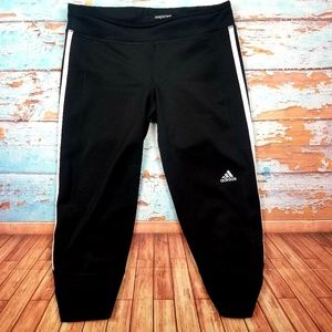 adidas Pants - Adidas 3 stripes running response 3/4 tights sz M adidas Pants - Adidas 3 stripes running response 3/4 tights sz M